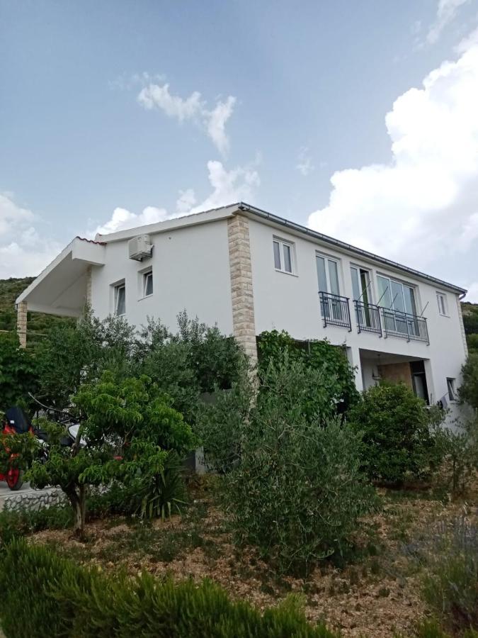Tomislav Apartment Trogir Exterior photo