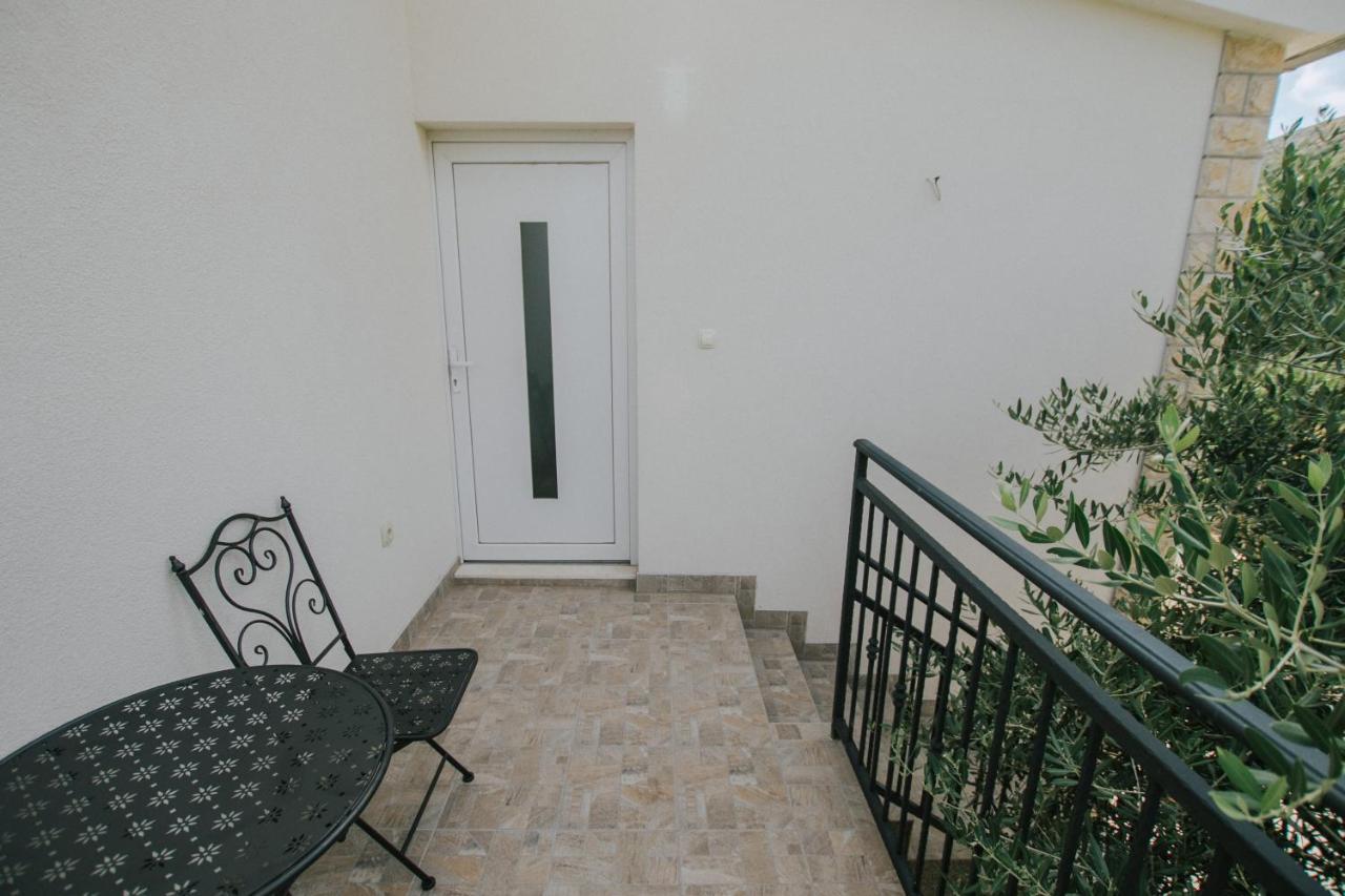 Tomislav Apartment Trogir Exterior photo