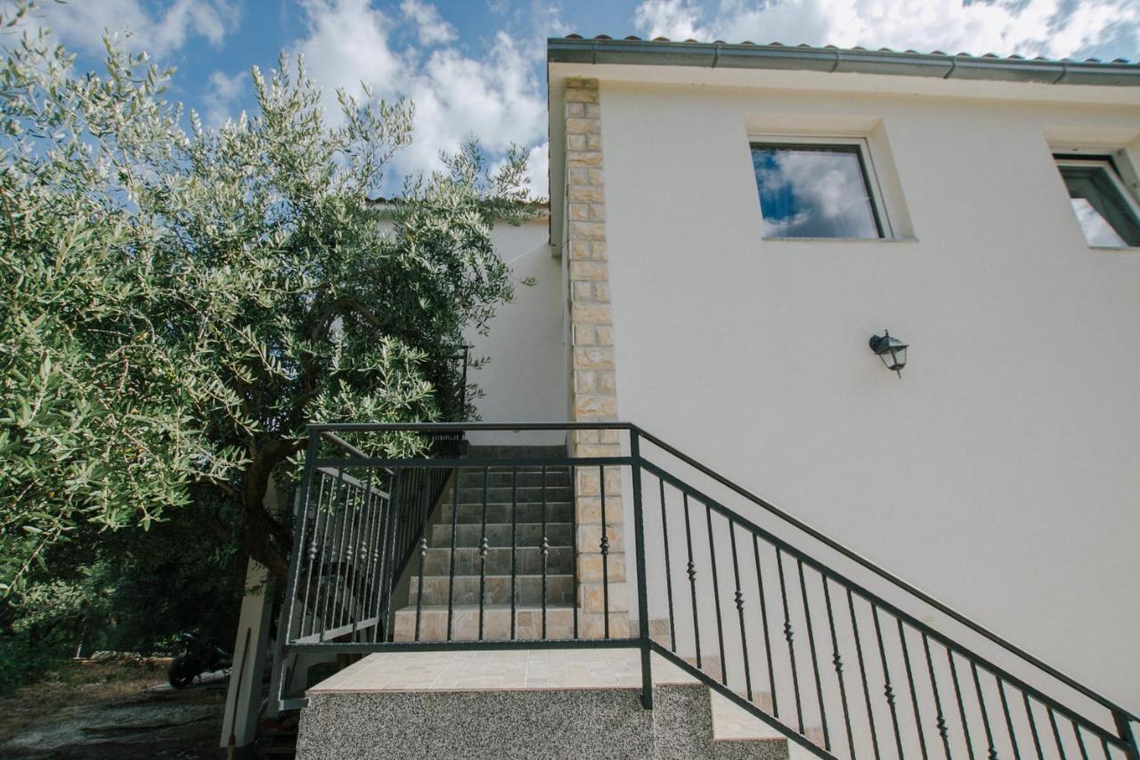 Tomislav Apartment Trogir Exterior photo